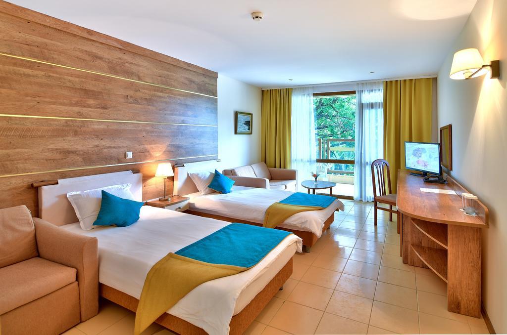 Les Magnolias Hotel Приморсько Екстер'єр фото